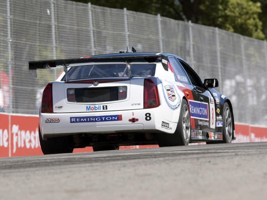  Cadillac CTS-V Race Car 2005 года  (фото 20 из 30)